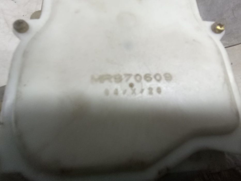 Broasca stanga spate mr970609 Mitsubishi Pajero Sport 1 (1996 - 2005) 2.5 D 2.5 D