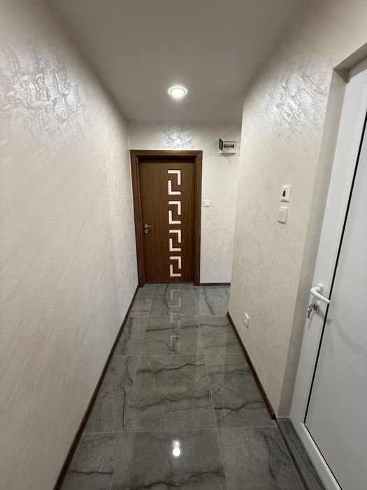 Продава се Двустаен апартамент в Русе, Родина 2 - 62 кв.м за 839 €/кв.м - Снимка #1