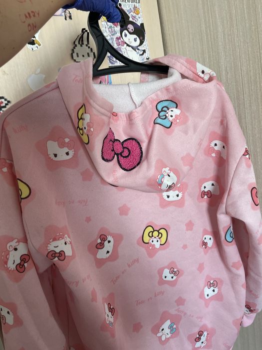Розовая кофта Hello Kitty