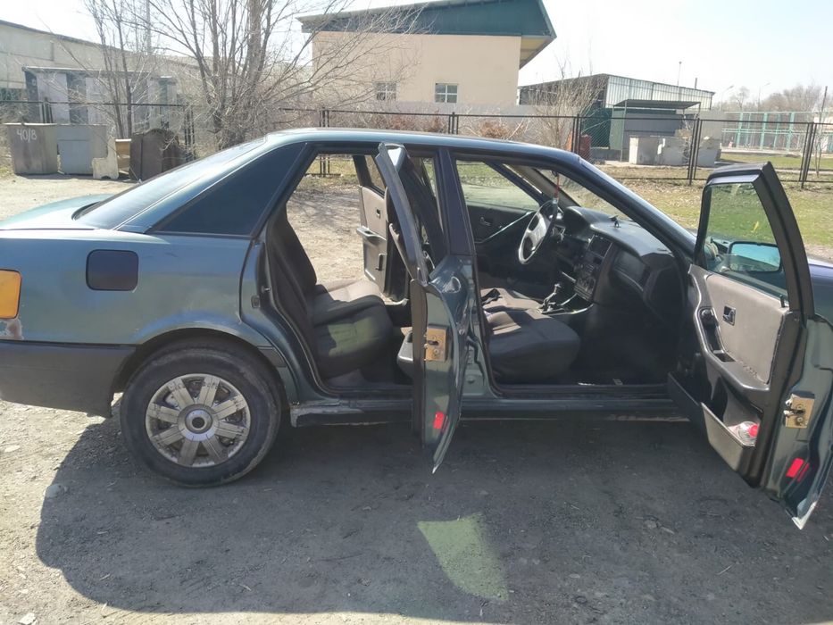 Продам Ауди 80 б3