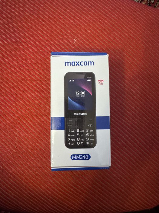 Telefon Maxcom MM248 Dual SIM, ca nou, cu încărcător și cutie