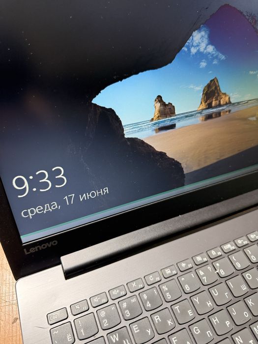 Ноутбук сотилади. Lenovo.