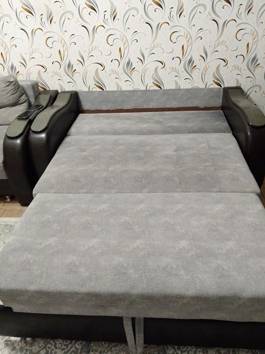 Продам Диван . раскладной