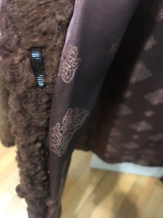 Blană de astrahan maro