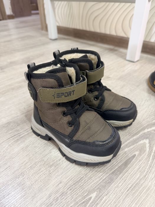 Продам ботинки на мальчика