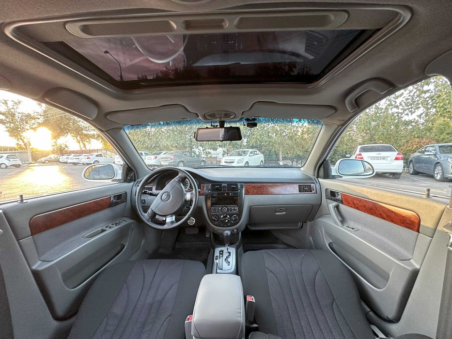 Ласетти 1.8, 3-позиция, автомат, 2011 йил