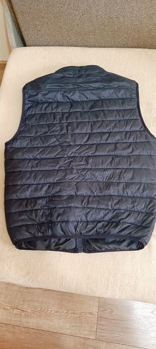 Vesta Bershka,marimea M,Negru