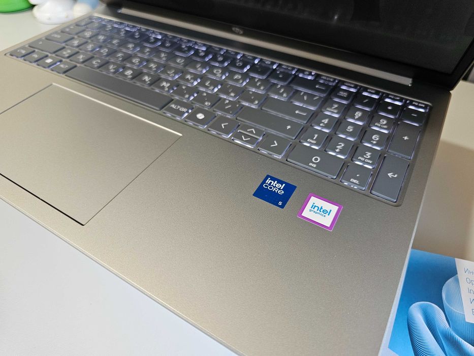 ПРОДАМ HP Laptop 15-FD1097CI Мощный Ноутбук Core™i5-120U 14 ПОКОЛЕНИЯ.