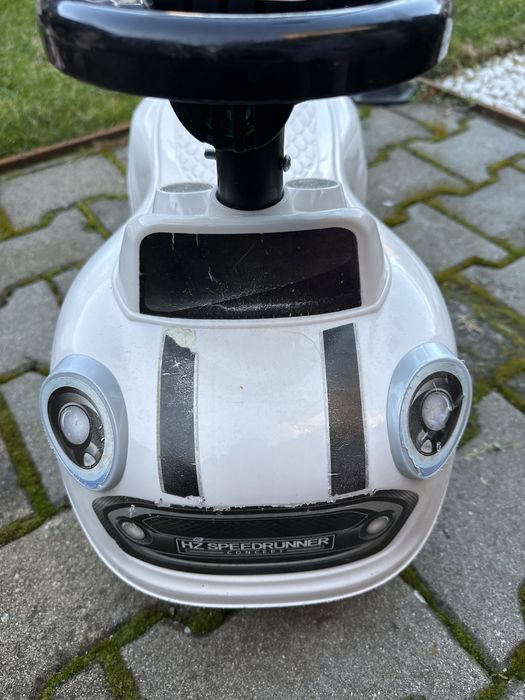 Малка детска кола музикална