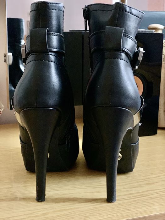 Ботильоны Guess & Zara Basic