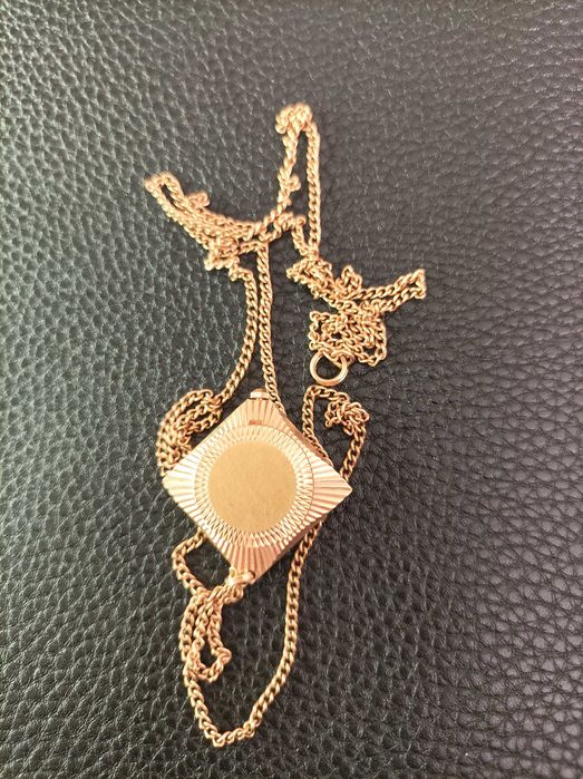 Антикварен руски позлатен часовник"Чайка"