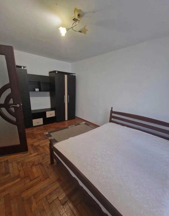 Vand apartament 2 camere