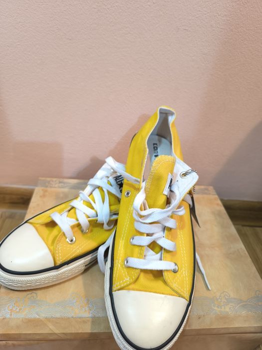 Конверсы новые..