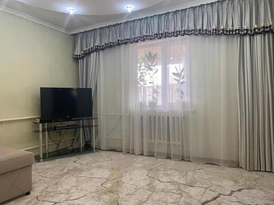 Продаётся Дом в хорошем районе