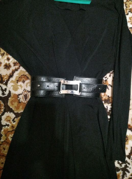 маленькие черные платья, комбинезон, кофты