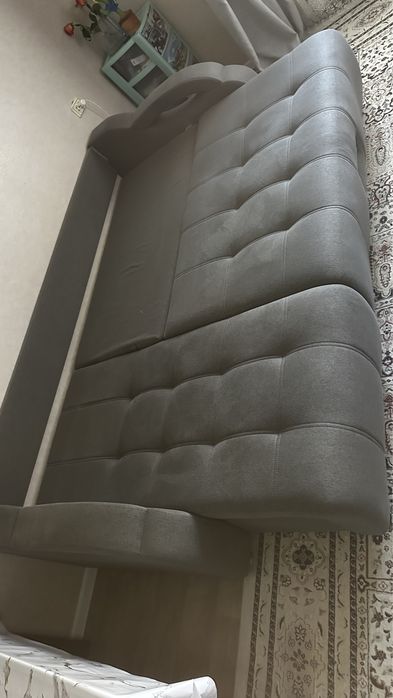 Продам диван для гостиной