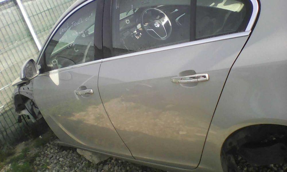 Piese din Dezmembrari Opel Insignia an 2010 2.0 cdti sedan si combi