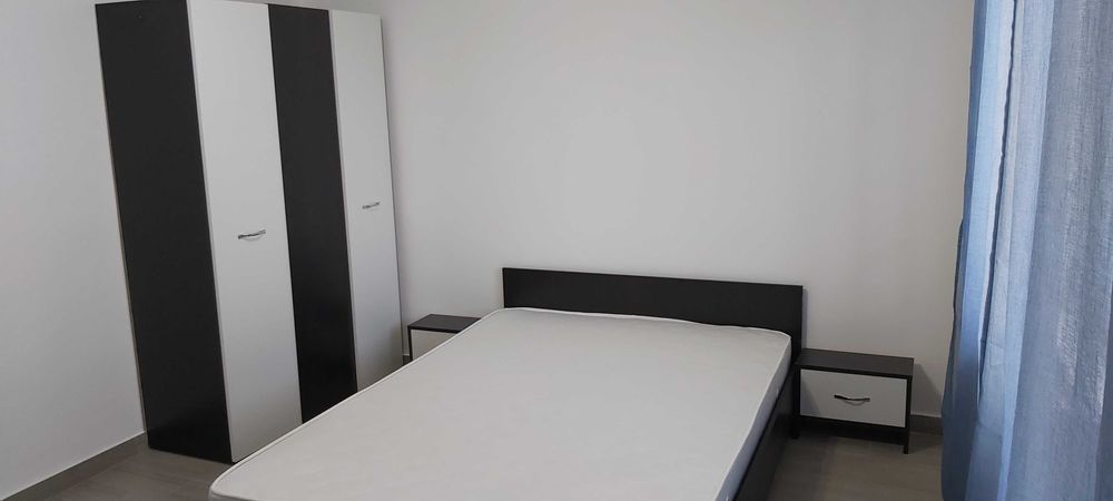 Vand apartament cu 3 camere