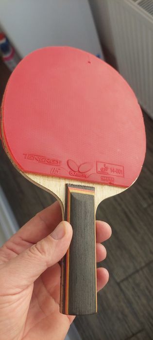 Paleta tenis de masa Donic cu  Dignics 09 C și Tenergy  05