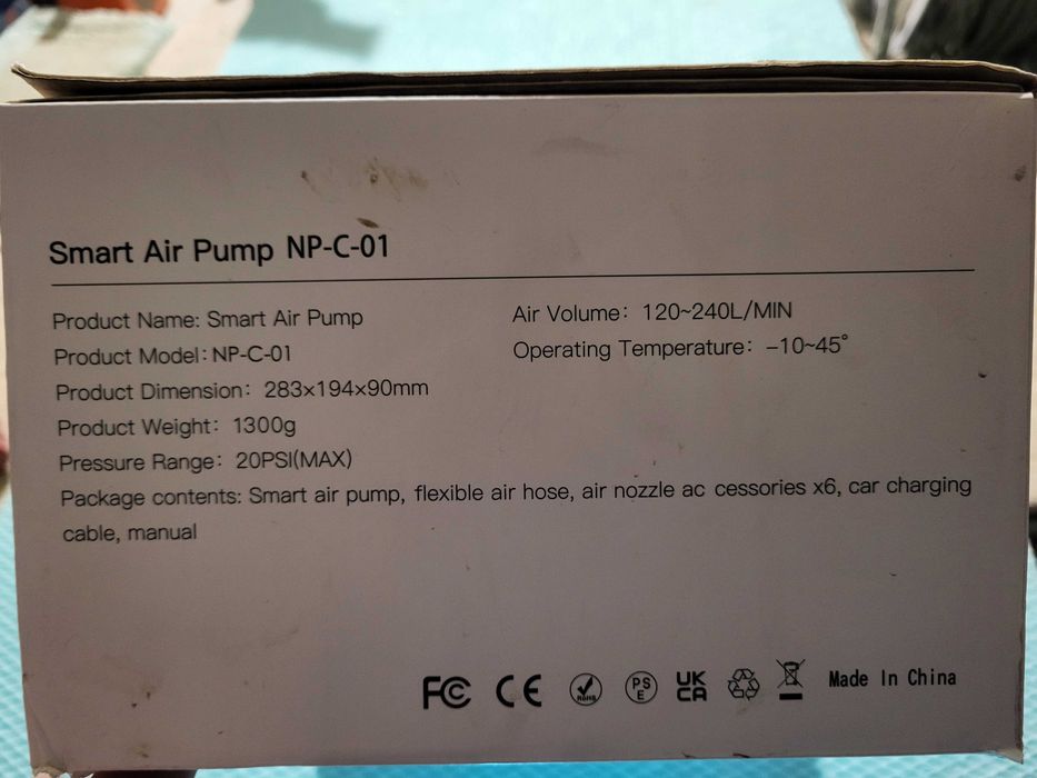 Pompa electrica la priza de masina 12V