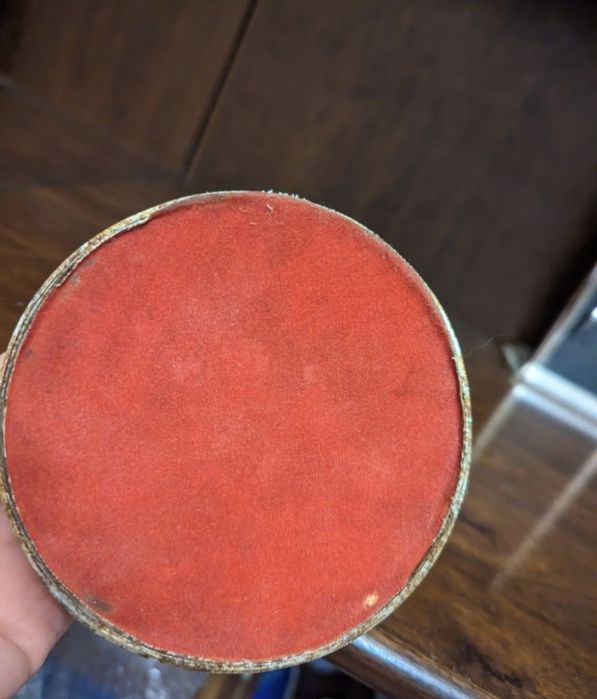 Продам пепельницу 90 гг.