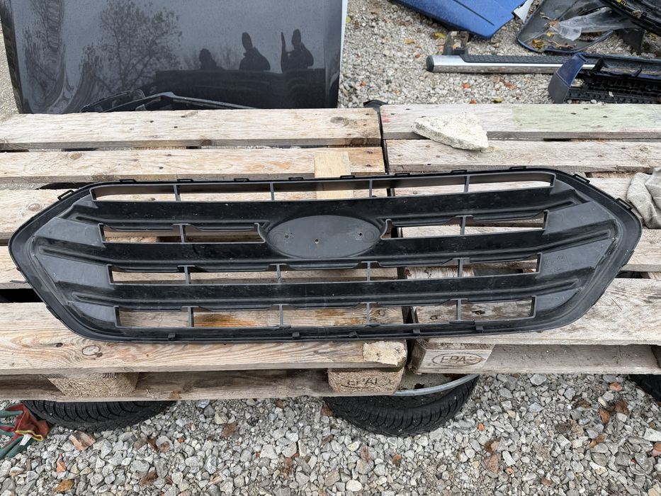 Решетка Ford Transit Custom