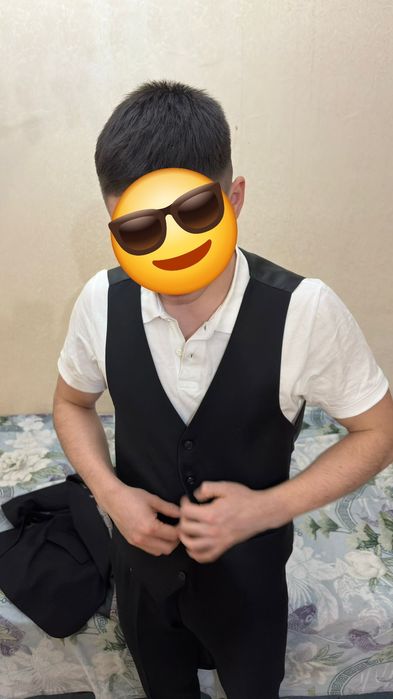 Костюм тройка чёрного цвета