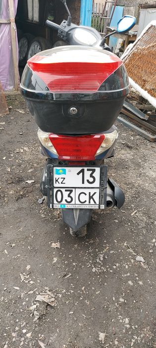 Продам скутер документы в порядке