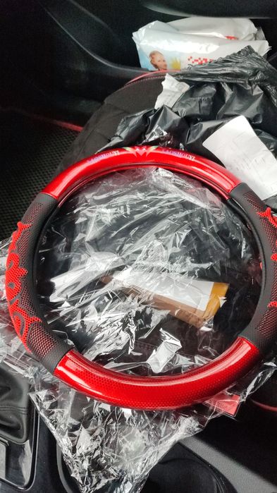 Продам чехол на руль . Цена 3500 тенге.