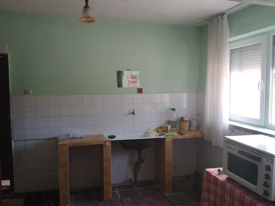 Продава се Къща в с. Садовец, Област Плевен - 505 кв.м за 46 €/кв.м - Снимка #11