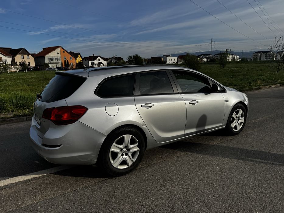 OPEL Astra 2011 — imagine 4