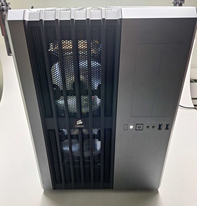 Unitate PC Workstation / Multimedia
