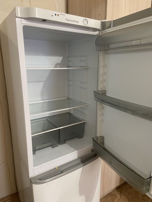 Холодильник Electrofrost