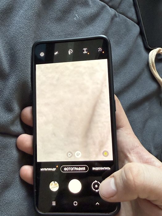 Продам Самсунг А80