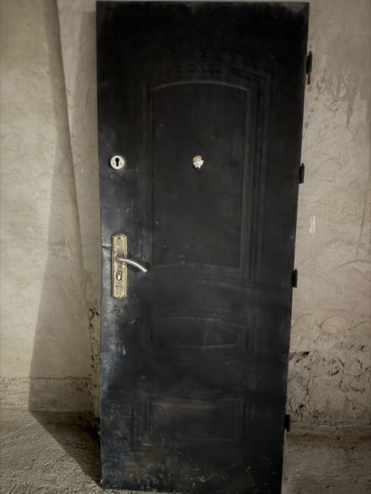Сыртқы есік сатылады