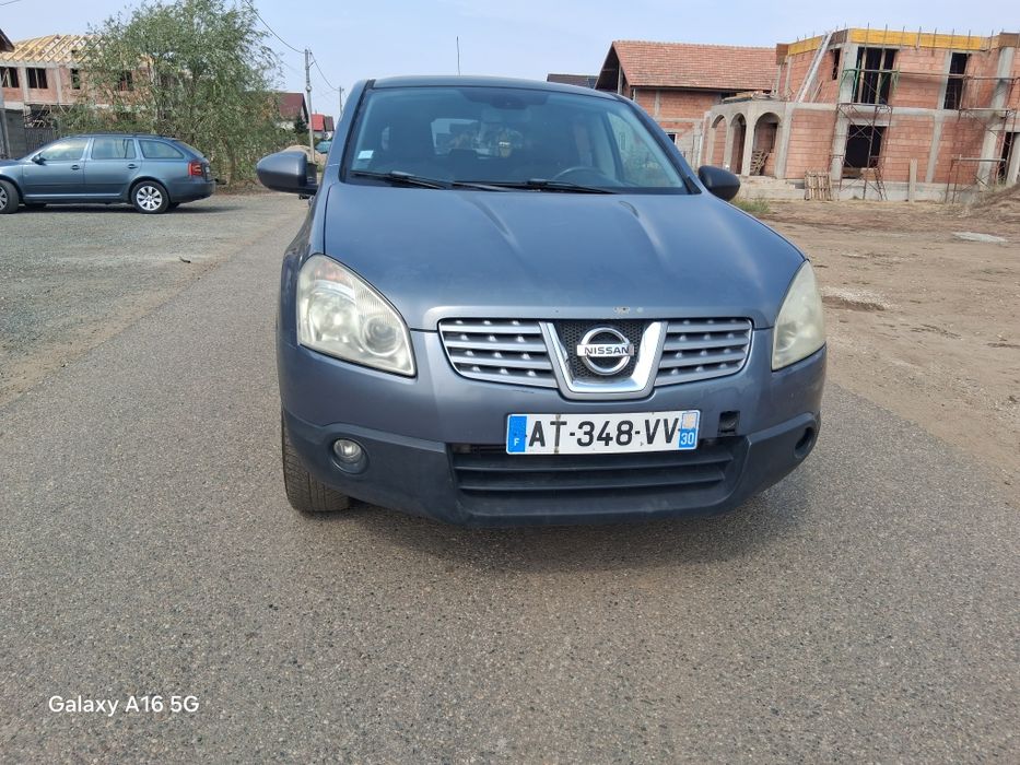 Vând Nissan qasqai
