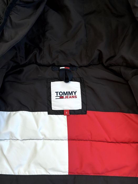 Дамско яке Tommy Hilfiger - размер S, отлично състояние