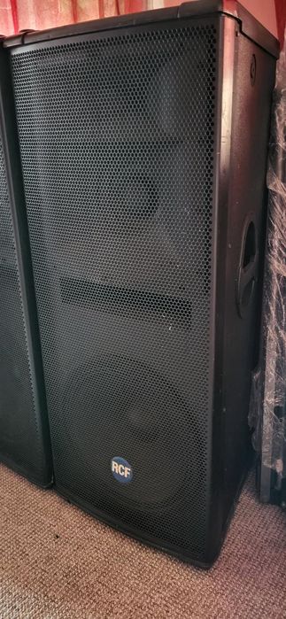 Boxe RCF 4001-A active pe 3 cai