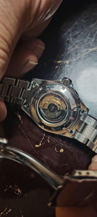 Часовник Invicta автомат