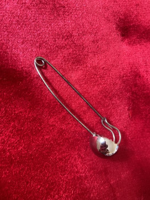 Бижутерия - брошки