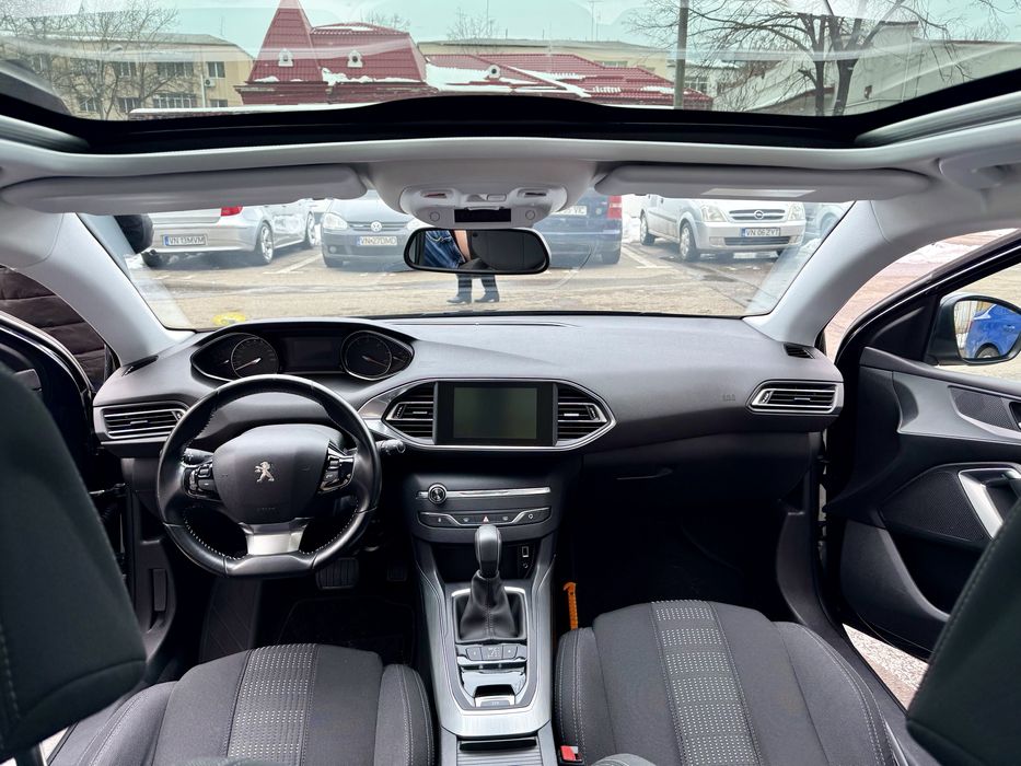 Peugeot 308 Facelift blue lease