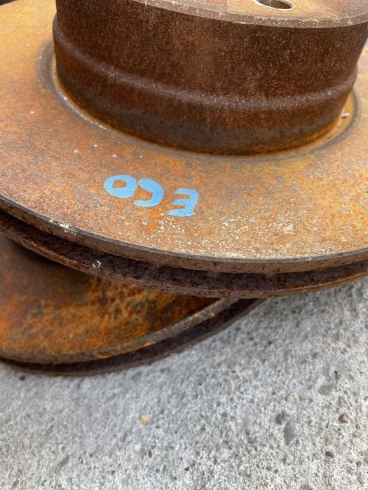 Set discuri frana spate BMW e60 ventilate stare buna