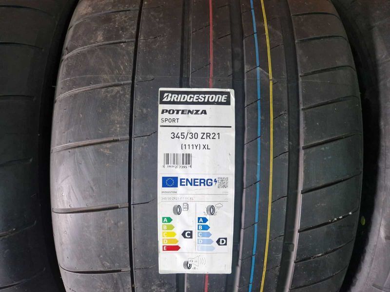 4 Bridgestone R21 345/30
нови летни гуми DOT1624