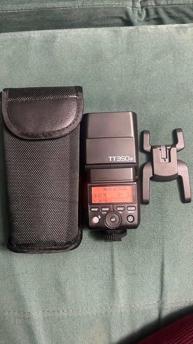 godox вспышка с чехлом