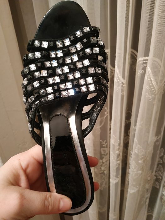 Шлёпанцы выходные натуральная кожа