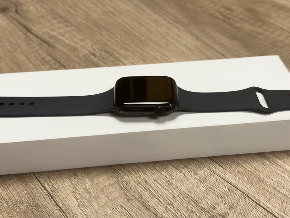 Apple Watch SE (2nd gen) 44mm