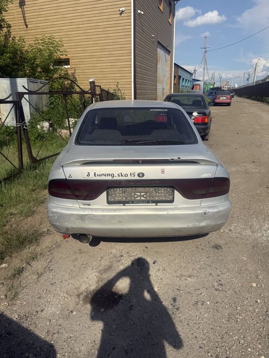 Mitsubishi Galant 7