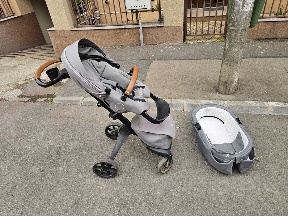 De vanzare - Carucior Stokke Xplory X - 2 in 1