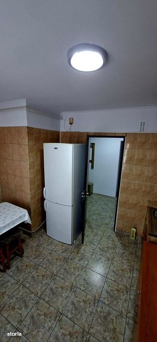 3 camere Gavana 3 , Decomandat / Centrală , mobilat / utilat