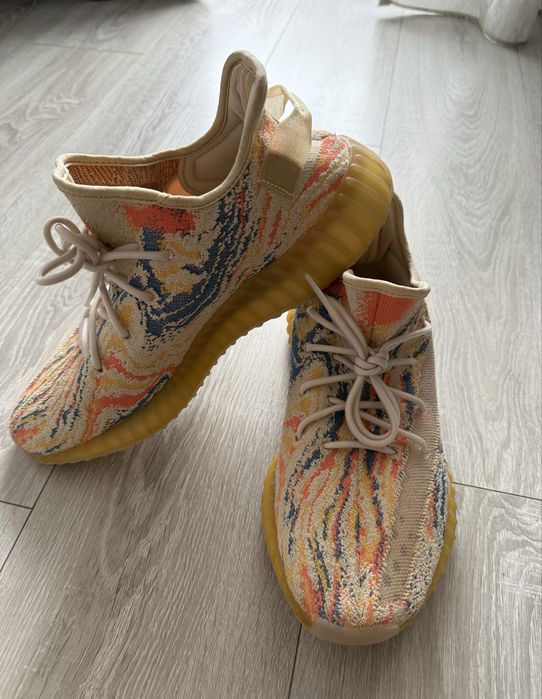 Yeezy 350V2 Mx Oat